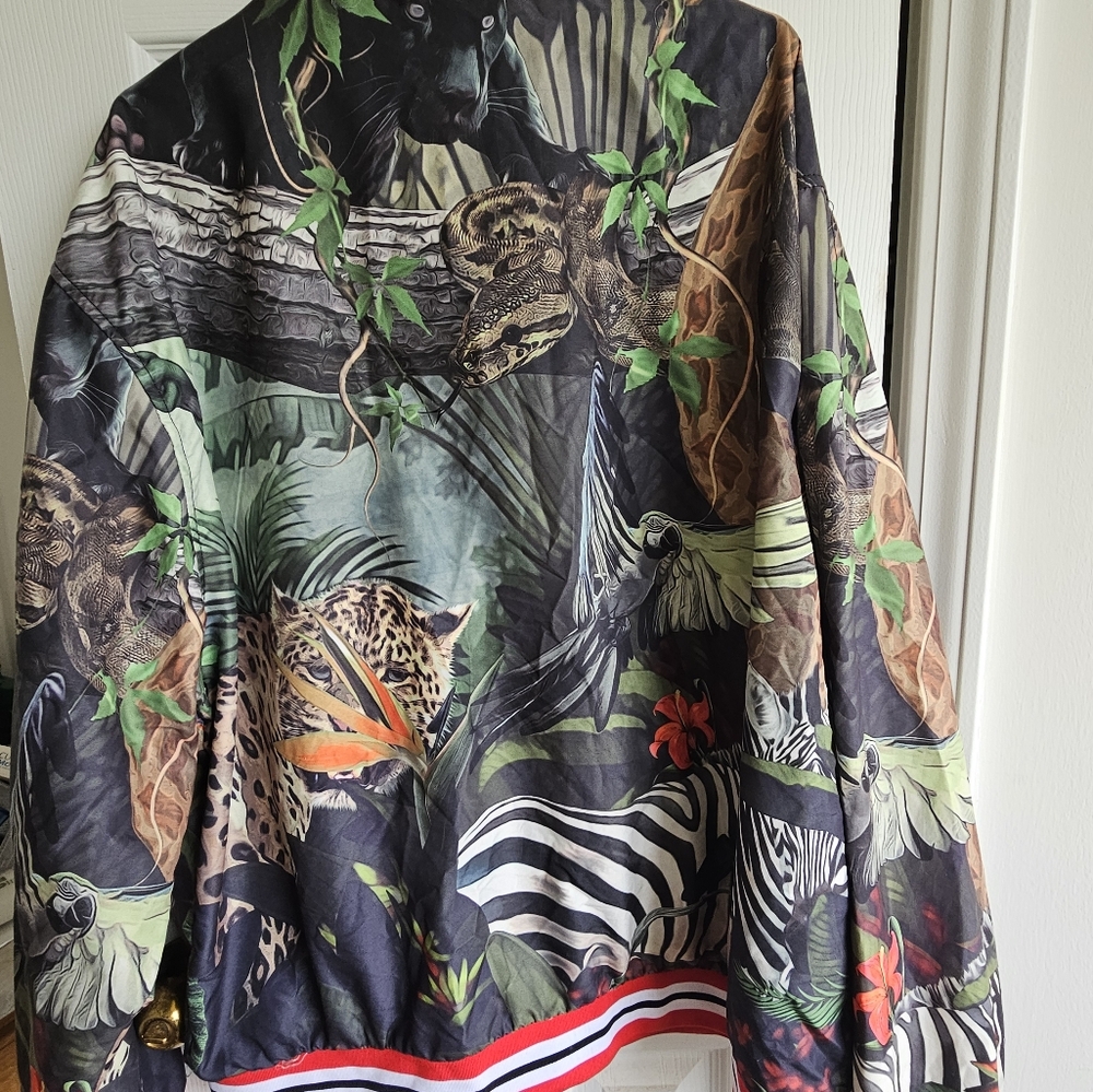 Akoo Jacket - Picture 2 of 3